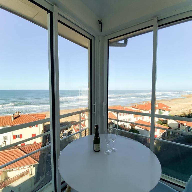 Appartement en bord de mer avec vue exceptionnelle - One-Bedroom Apartment with Ocean View - 7