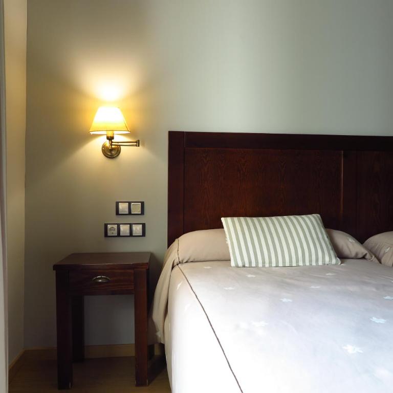 SNÖ Hotel Bielsa - Habitación Doble Superior con balcón - 1 o 2 camas - 9