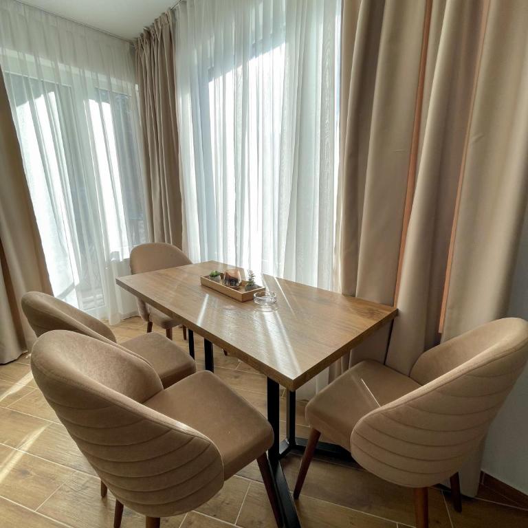 Nivalis Hill 10 - One-Bedroom Apartment - 1