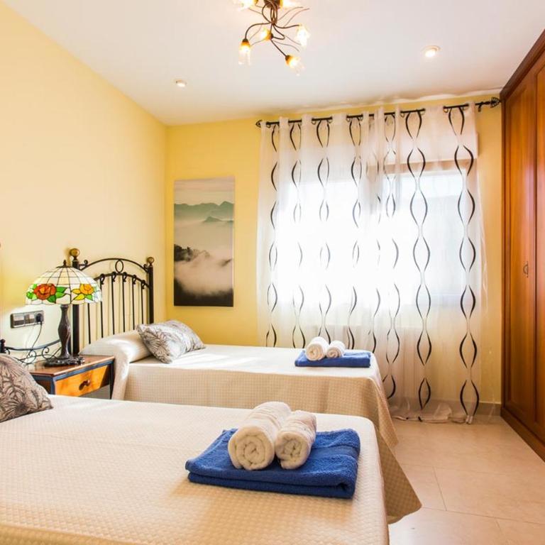 Casa Segaria con piscina privada y jardín en Dénia - Chalet - 54