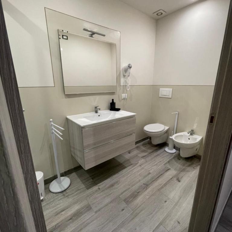 Rent room Iacopo - Camera Tripla con Bagno Privato - 3