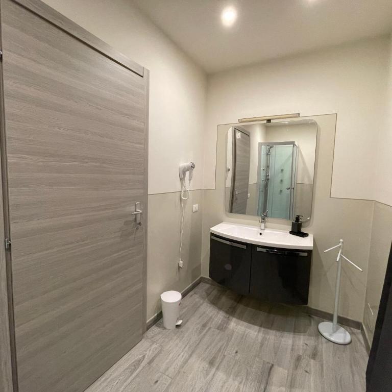 Rent room Iacopo - Camera Matrimoniale con Bagno Privato - 6