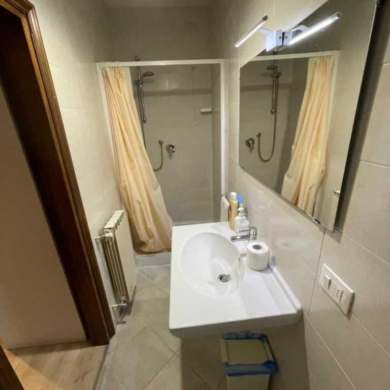 Harry's Canal View - Camera Tripla con Bagno Privato - 12