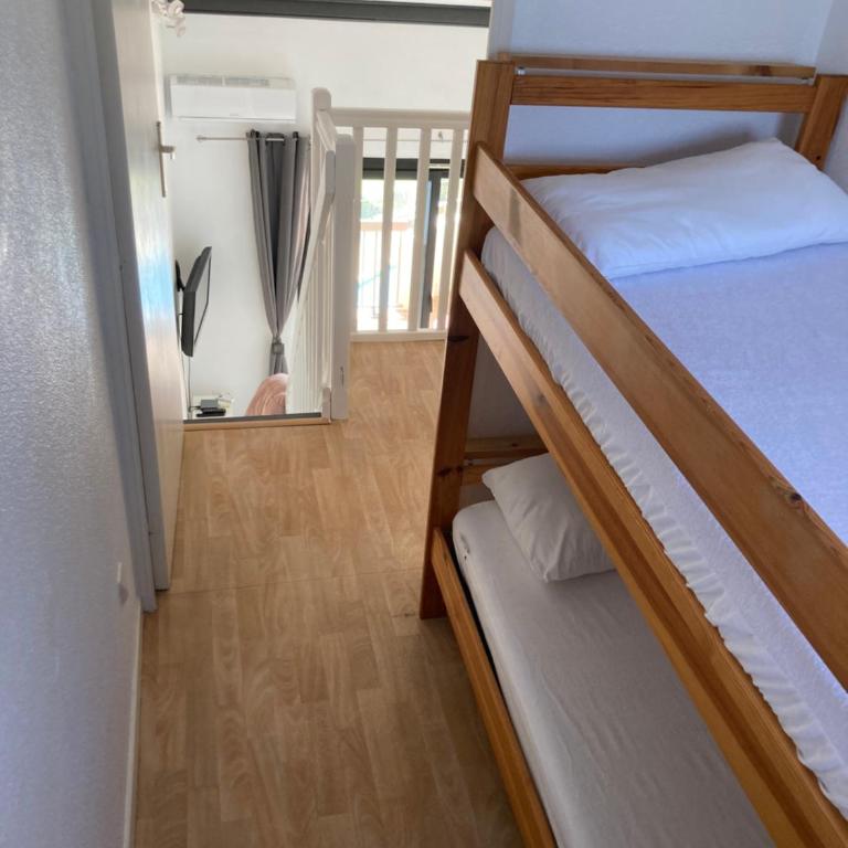 Appartement 2 chambres avec piscine face à la mer à La Coudouliere - Two-Bedroom Apartment - 7