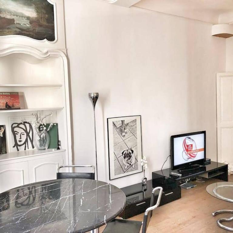 Homelivia, VIEUX NICE, appartement de charme, clim balcon - Appartement 1 Chambre - 4