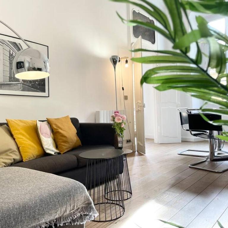 Homelivia, VIEUX NICE, appartement de charme, clim balcon - Appartement 1 Chambre - 3