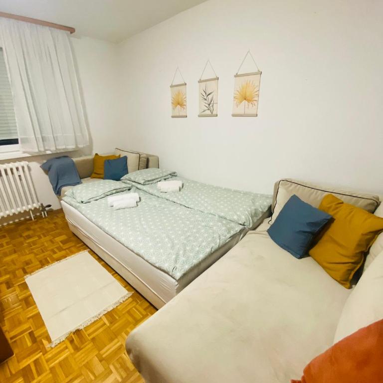 Studio Apartment Dobrinja - Studio sa Pogledom na Planinu - 11