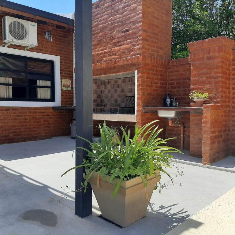 Un Lugar Encantador - Chalet con Hermoso Parque, Pileta y Solárium - Casa de 3 dormitorios - 10