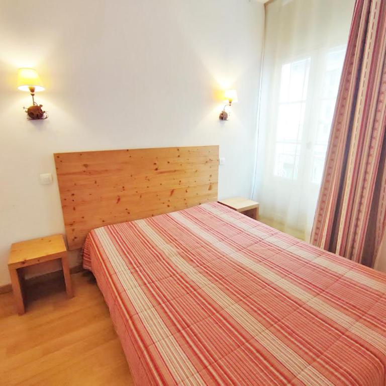 Oo, T2, centre Luchon, wifi, casier à skis, ascenseur, 4 personnes - Appartement 1 Chambre - 6