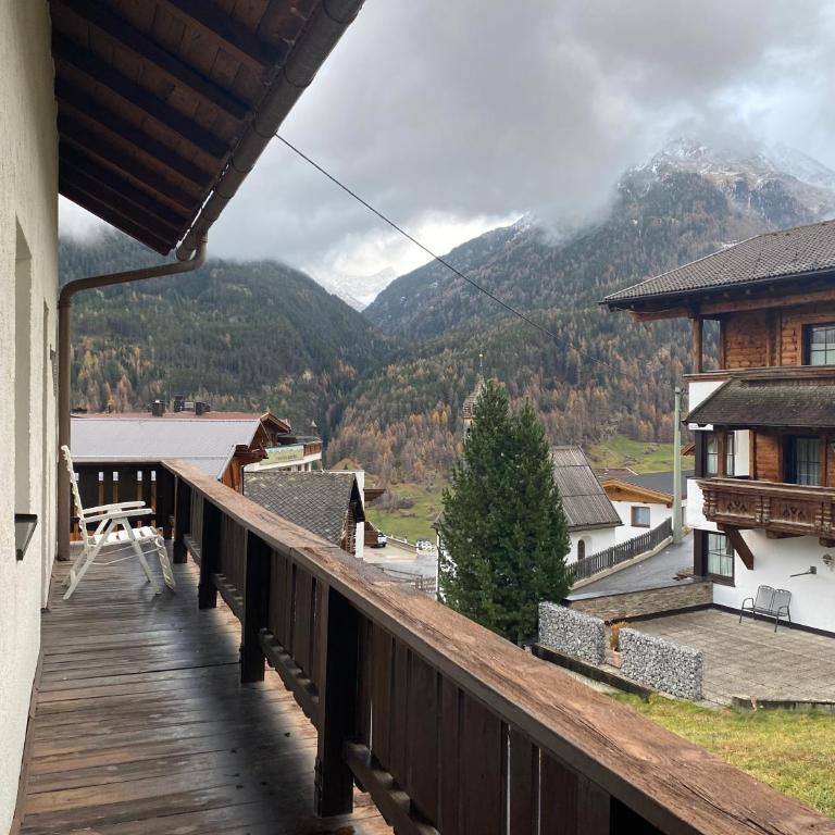 Mountain Lodge Sölden - Ski in Bike out Chalet - Chalet with 7 bedrooms - 23