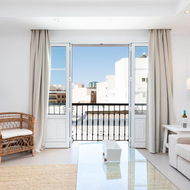 Rooms & Suites Loft 2G - Central Arrecife, Lanzarote - Free Parking - Loft - 2