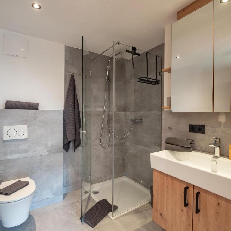 Ferienwohnung Bergliebe - Apartamento de 2 dormitorios con ducha - 10