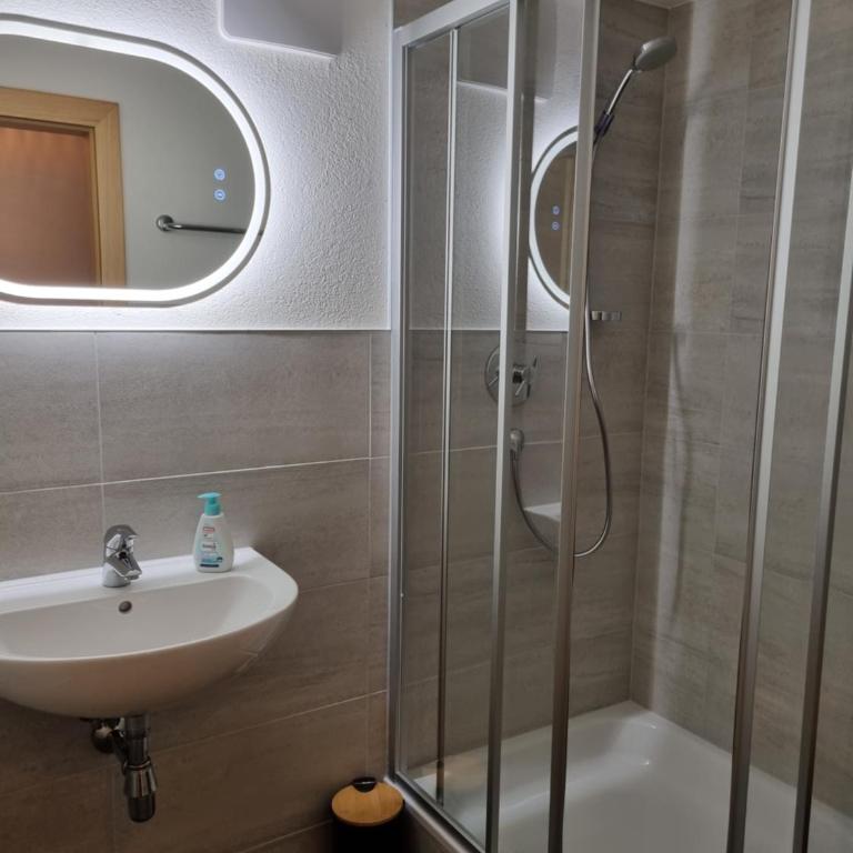 LANDHAUS DORNAU Apartments - Two-Bedroom Apartment - 12