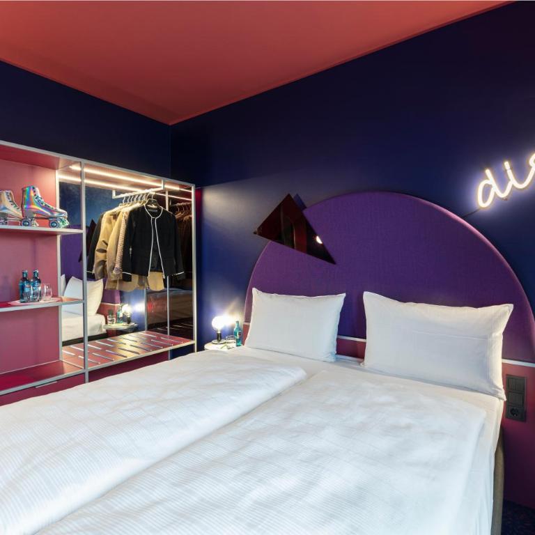 ibis Styles Muenchen Perlach - Doppelzimmer mit Verbindungstür - 12