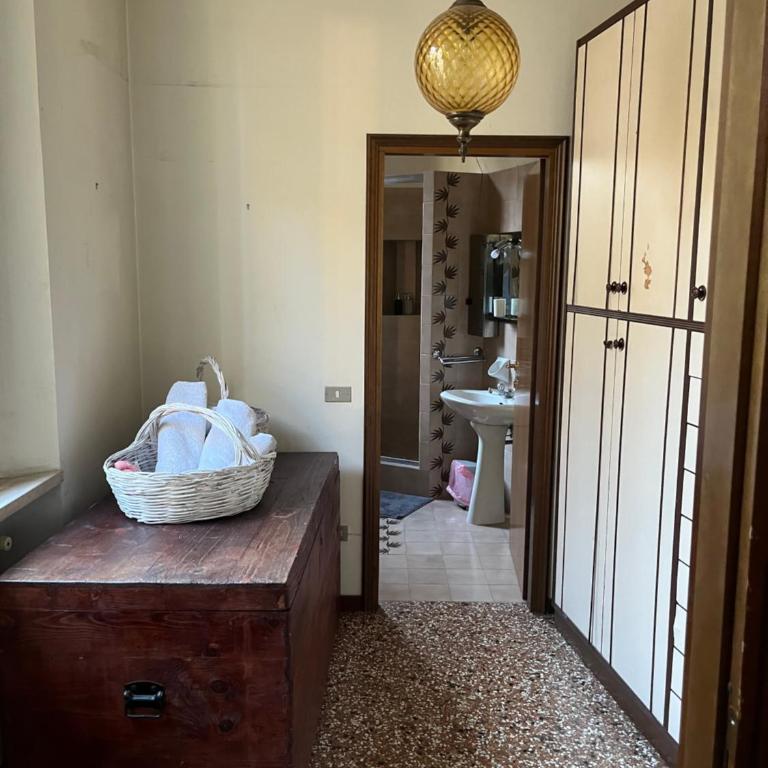 Suite 23 - Double Room with Private Bathroom - 3