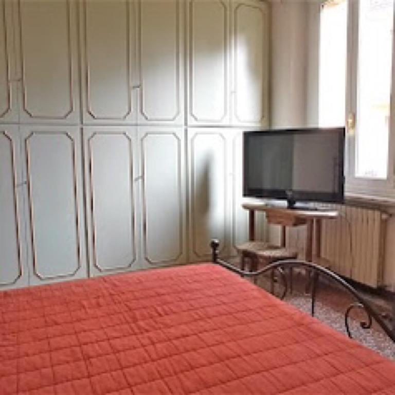 Suite 23 - Double Room with Private Bathroom - 5