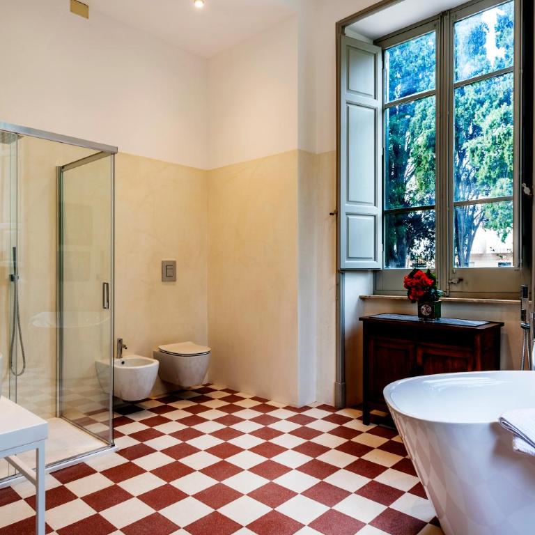 Villa Angelina - charming rooms & apartments - Camera Matrimoniale Deluxe con Vasca - 16