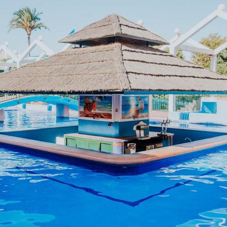 "VIVE BENAL BEACH" estudio 2501, vistas al mar y parque acuático - Estudio Familiar - 3