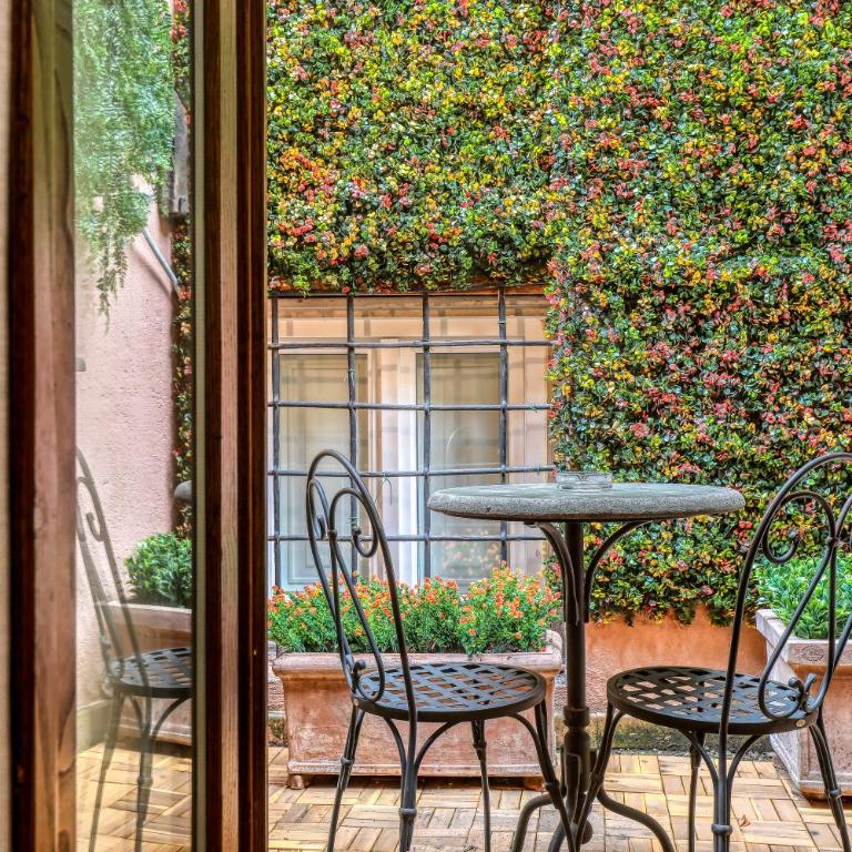Easybnb - Luxury Navona - Camera Matrimoniale con Terrazza - 2