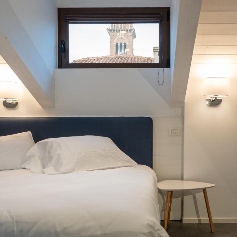 Boutique Hotel Touring - Camera Familiare Superior - 8