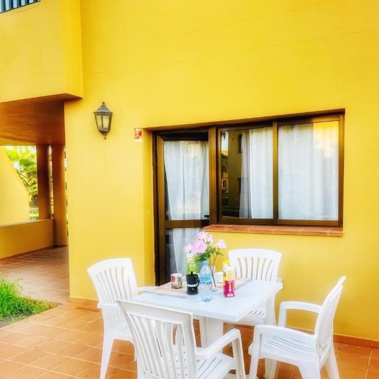 Paradise House - One-Bedroom Apartment - 21