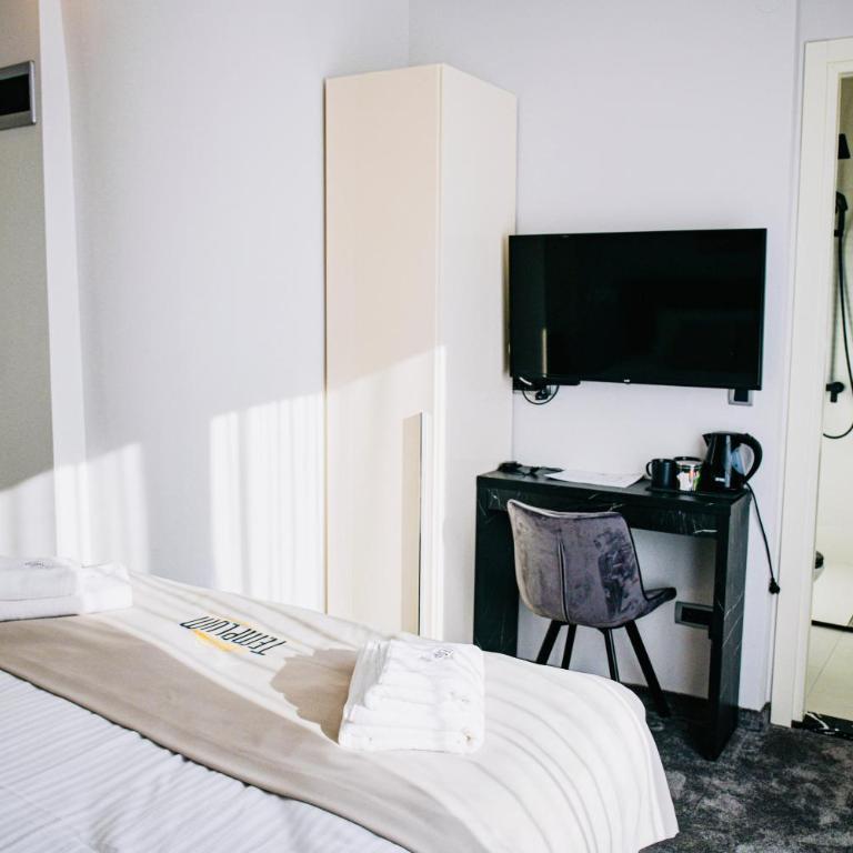 Templum apartments - Slavija square - Deluks Dvokrevetna Soba sa Bračnim Krevetom i Tušem - 2