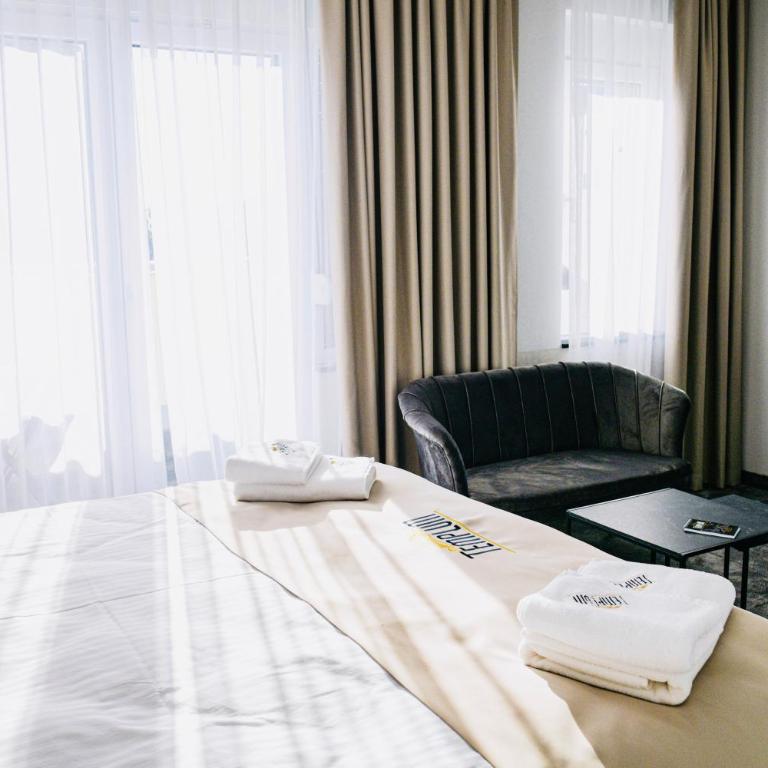 Templum apartments - Slavija square - Deluks Dvokrevetna Soba sa Bračnim Krevetom i Balkonom - 4