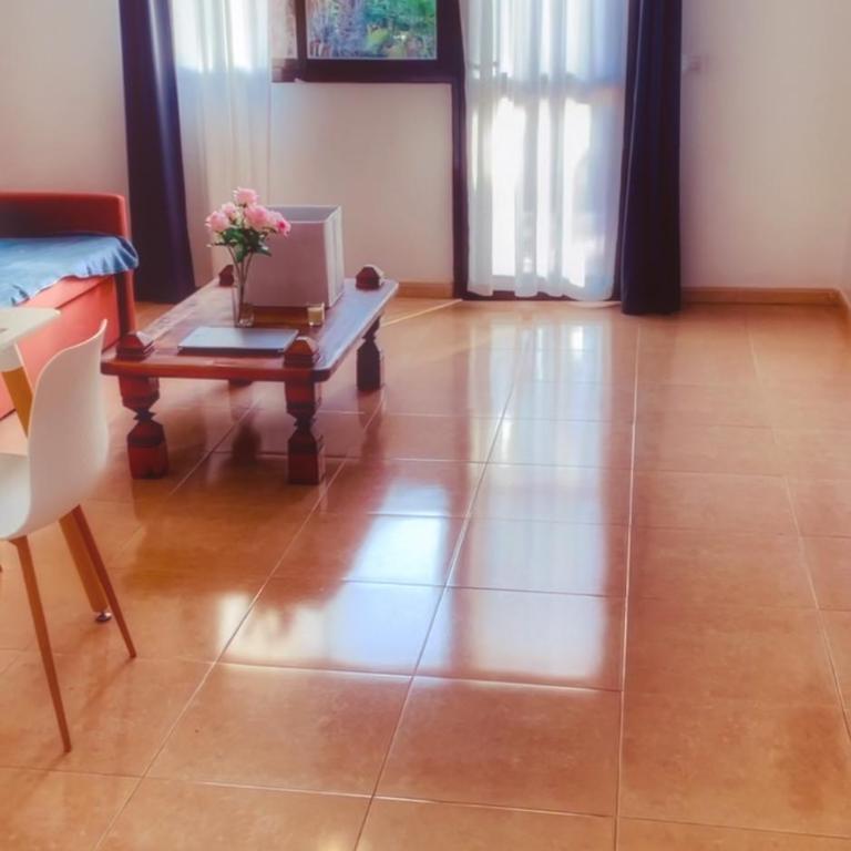 Paradise House - One-Bedroom Apartment - 6