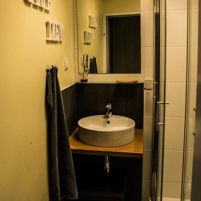 Gästehaus Waldeck - Doppelzimmer mit Balkon - 6