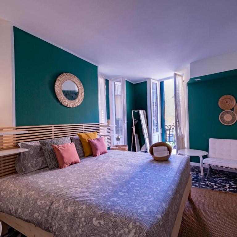 Mahamo Suites - Camera Tripla con Bagno Privato - 2