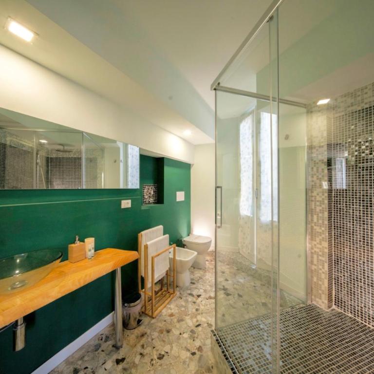 Mahamo Suites - Camera Tripla con Bagno Privato - 10