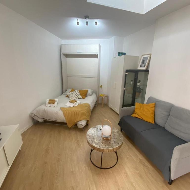 Bonito Estudio con terraza - Apartment with Terrace - 17