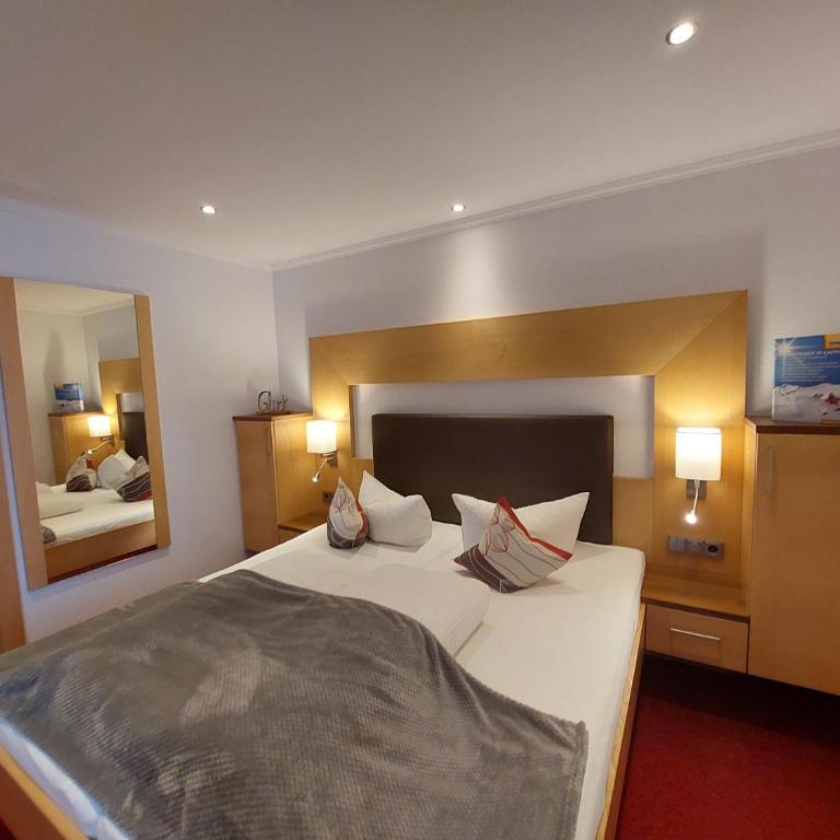 Apart Frühstückspension Stark - Doppelzimmer mit Balkon - 3