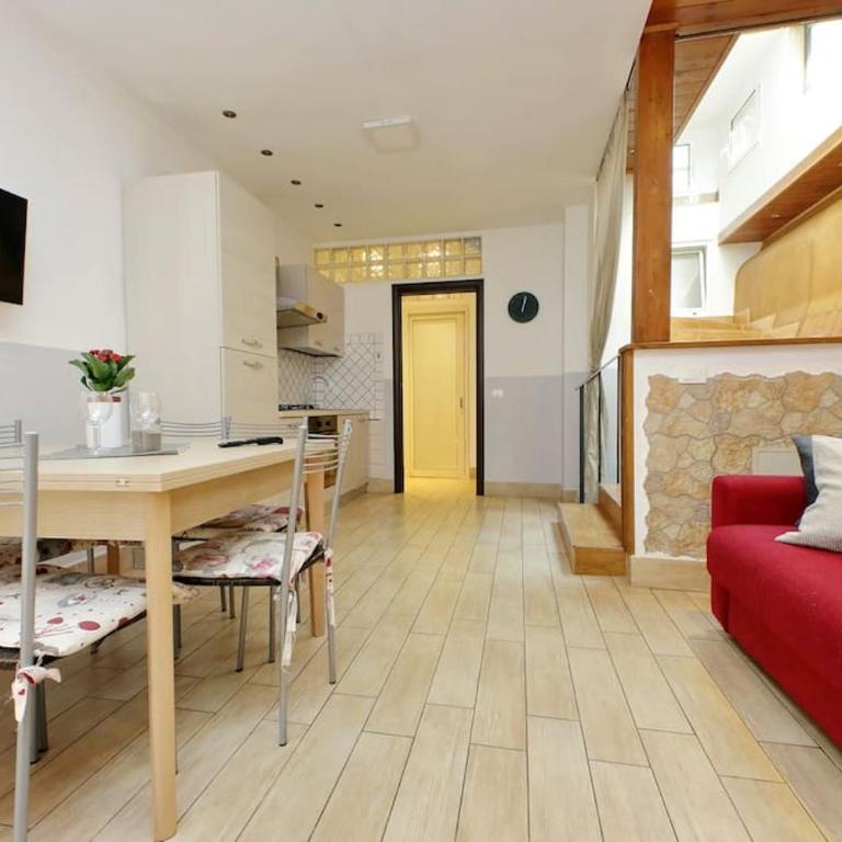 Spacious Vatican Flat with Courtyard - Appartamento con 1 Camera da Letto - 5