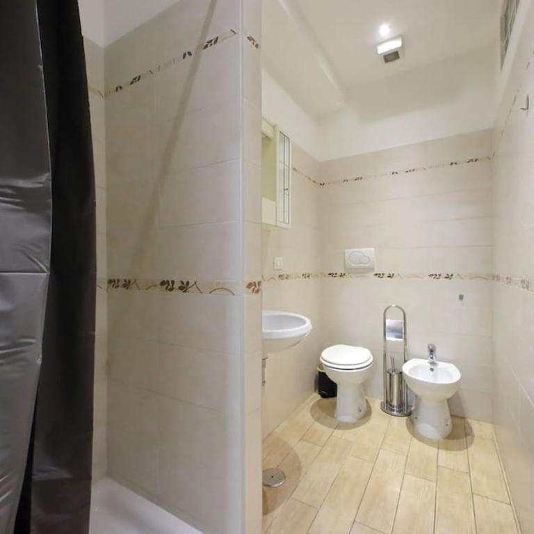 Spacious Vatican Flat with Courtyard - Appartamento con 1 Camera da Letto - 16