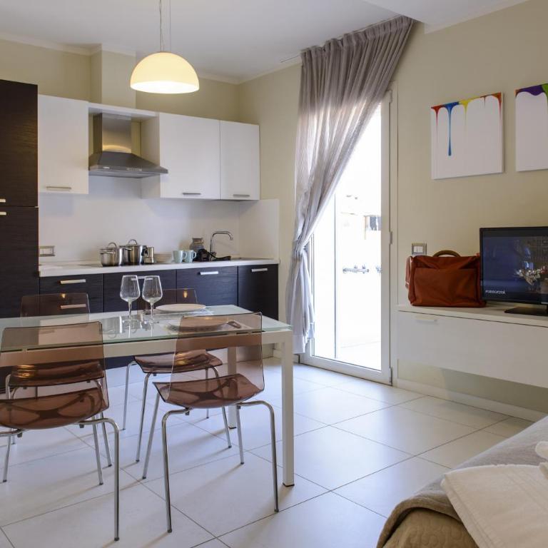 Residence Millecento - Aperto tutto l'anno - Monolocale con Terrazza e Vista Mare - 4