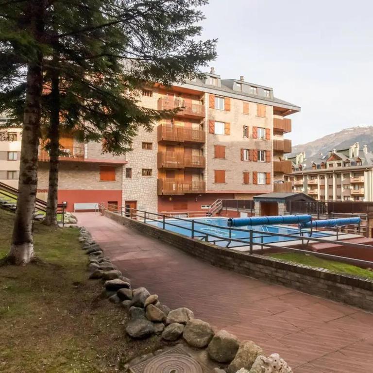 Precioso Ático duplex en vielha para 6 pax - Apartamento - 2