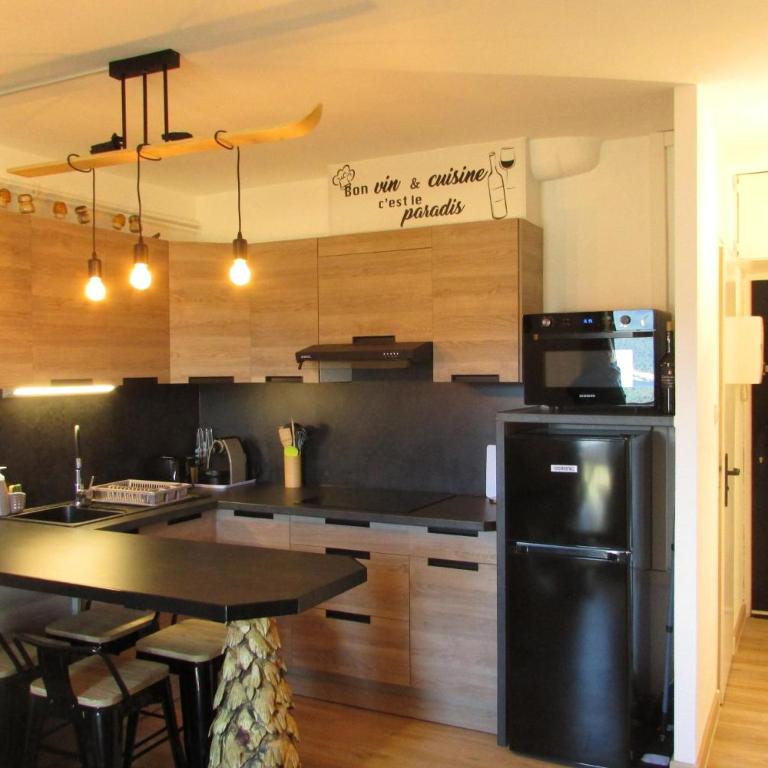 Studio Cocooning tout confort Les Angles - Studio - Vue sur Montagne - 4