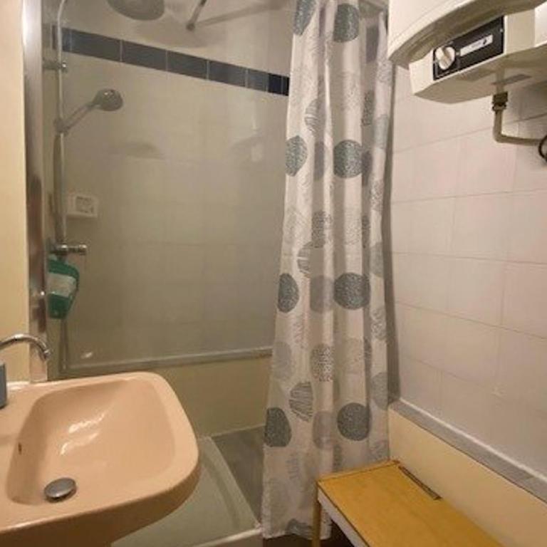 Charmant T2 en bord de mer pour 4 pers, terrasse avec vue - FR-1-696-15 - Appartement - 6