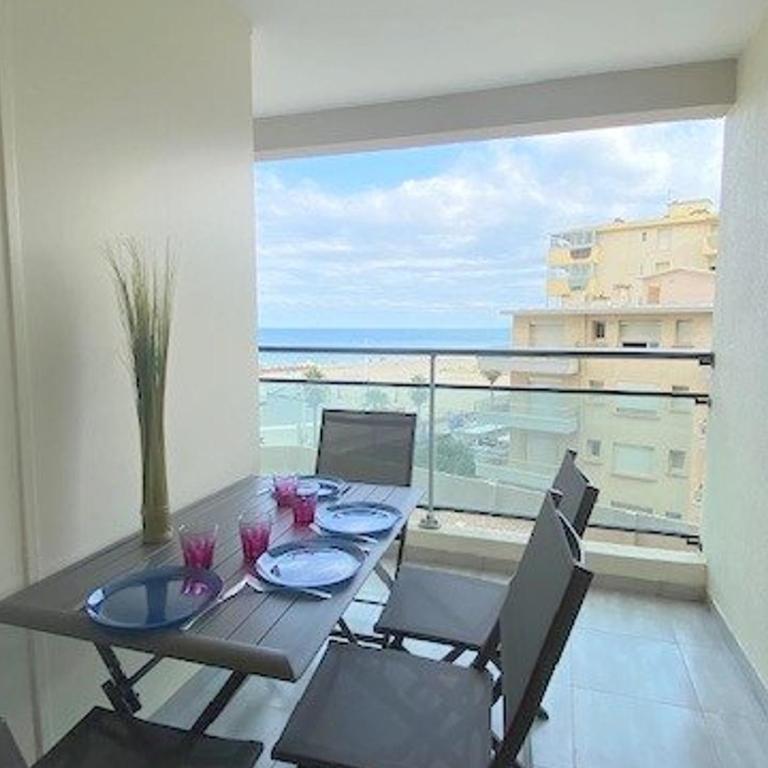 Charmant T2 en bord de mer pour 4 pers, terrasse avec vue - FR-1-696-15 - Appartement - 7