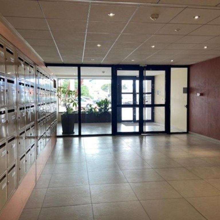 Charmant T2 en bord de mer pour 4 pers, terrasse avec vue - FR-1-696-15 - Appartement - 10