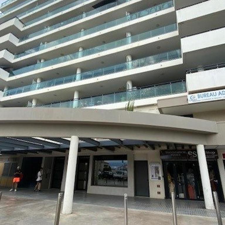Charmant T2 en bord de mer pour 4 pers, terrasse avec vue - FR-1-696-15 - Appartement - 11