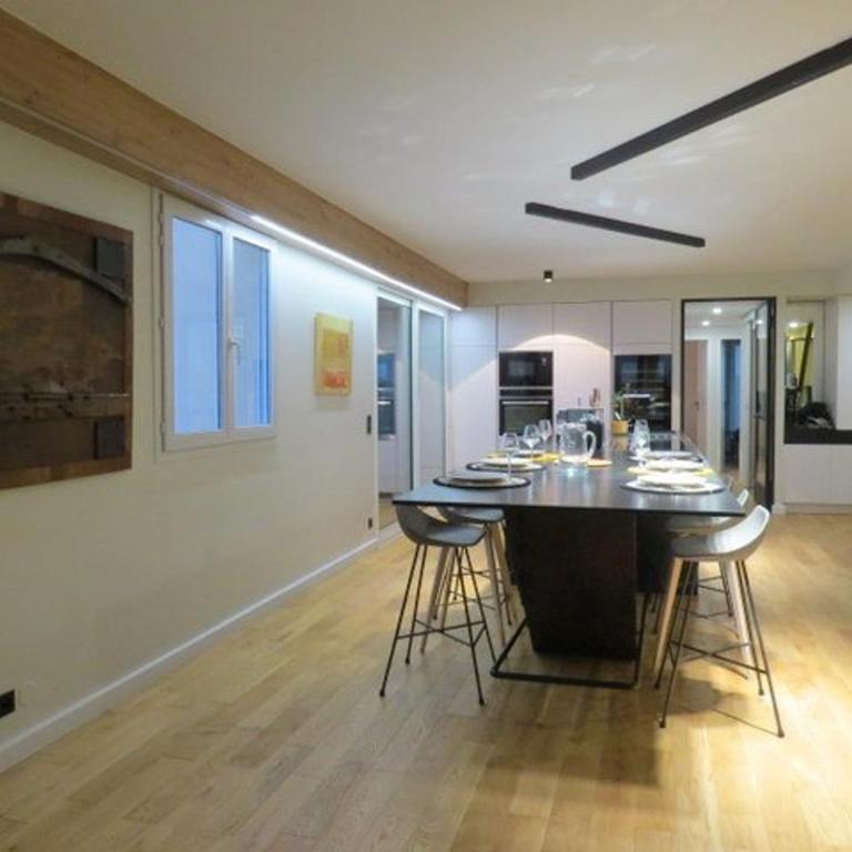 Appartement luxueux climatisé avec superbe vue et parking sécurisé - FR-1-696-1 - Appartement - 7