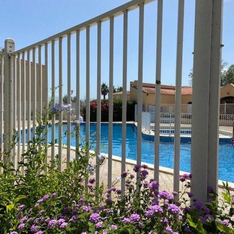 Appartement T2 avec piscine et parking, 4 personnes - FR-1-696-3 - Appartement - 3