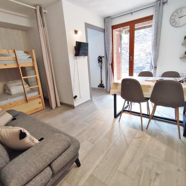 Le reflet des montagnes, studio, centre Luchon, 4 personnes - Studio - 1