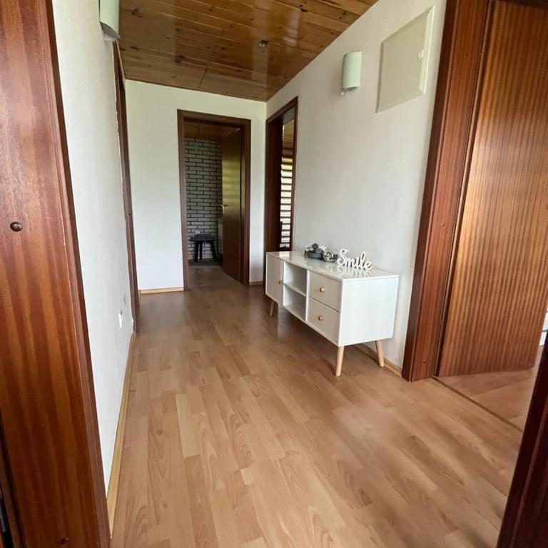 Happyland family home - Three-Bedroom Apartment - 13