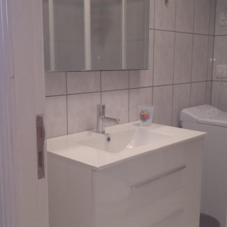 EL CHAPARRAL Studio-appartement with fantastic pool- view and STRONG WIFI - Apartamento con terraza - 16