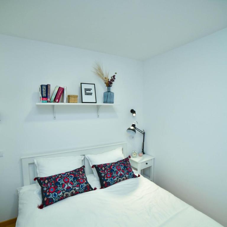 Vidikon - Two-Bedroom Apartment - 10