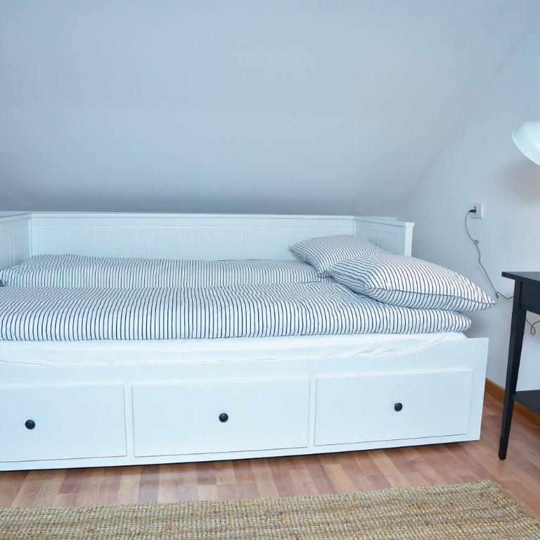Vidikon - Two-Bedroom Apartment - 43