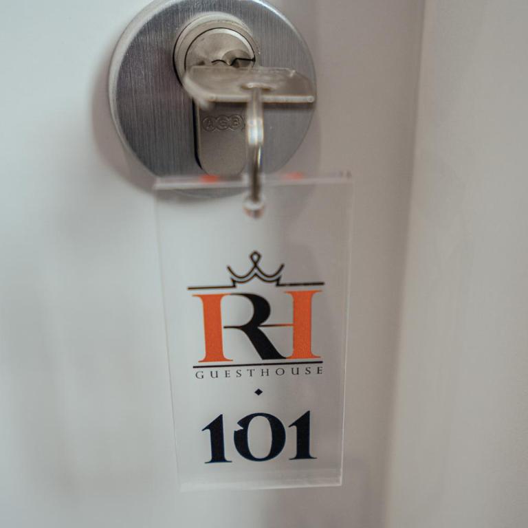 Imperial Rhome Guest House - Queen Room with Spa Bath - 11